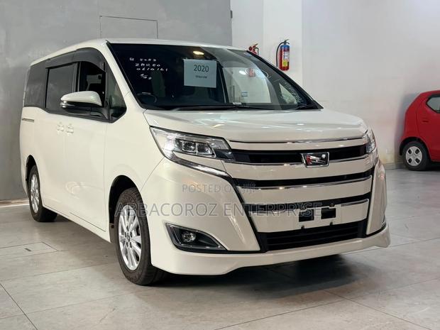 Toyota Noah 2020 White