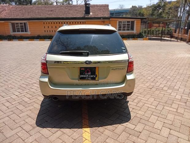 Subaru Outback 2008 Gold
