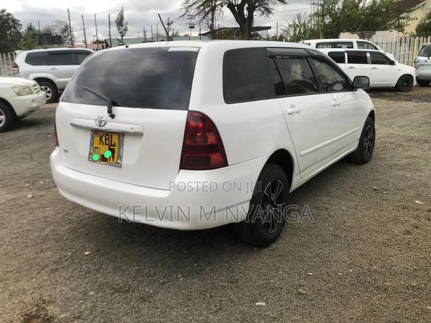 Toyota Corolla Fielder 1.5 Petrol AWD 2004 White
