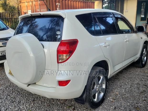 Toyota RAV4 2008 White