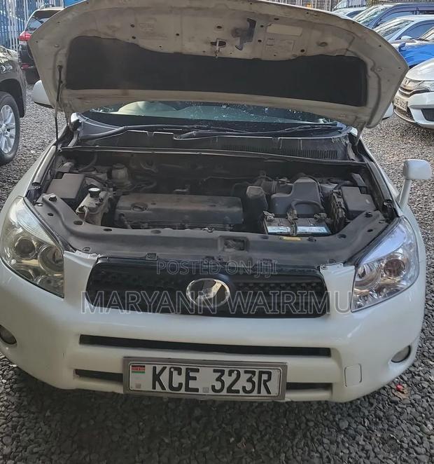 Toyota RAV4 2008 White