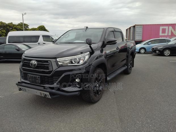 Toyota Hilux 2.4 Diesel 2020 Black