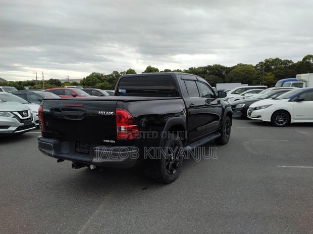Toyota Hilux 2.4 Diesel 2020 Black