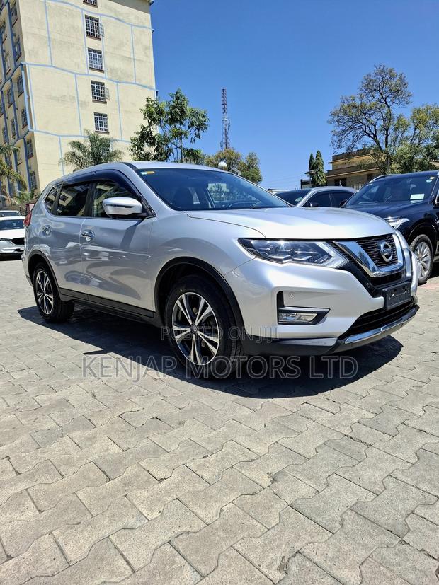 Nissan X-Trail 2019 Silver