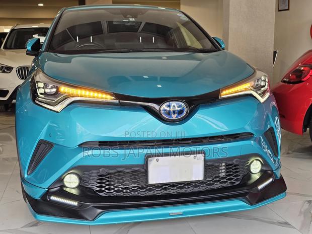 Toyota C-HR XLE Prermium FWD (2.0L 4cyl 2AM) 2018 Green
