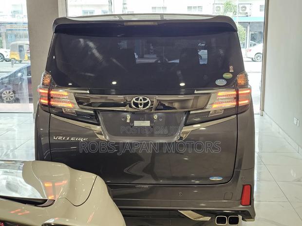Toyota Vellfire 2.5 Z G Edition 2018 Gray