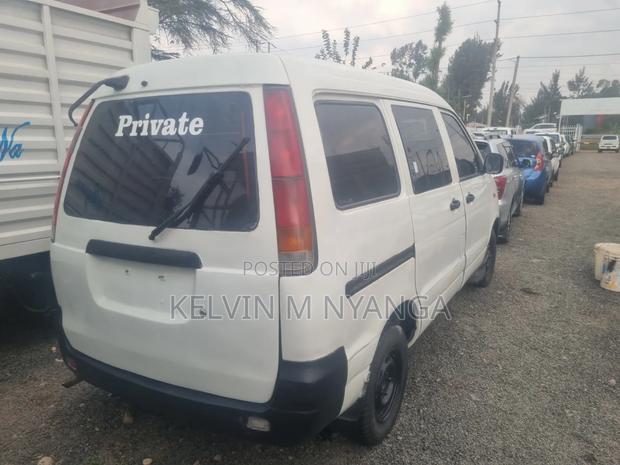 Toyota TownAce 2004 White