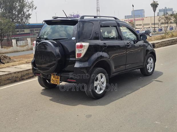 Toyota Rush 2010 Black