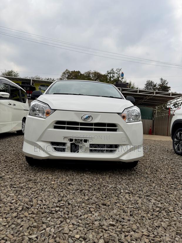 Daihatsu Mira 2019 White