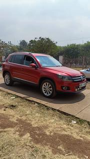 Volkswagen Tiguan SE 4Motion 2011 Red for sale