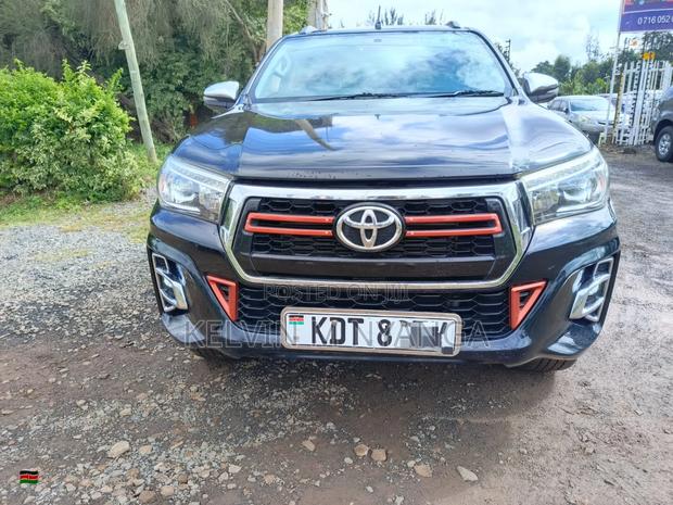 Toyota Hilux Revo Double Cab Deisel 2.4 AWD 2019 Black