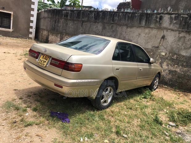 Toyota Corona 1999 Beige