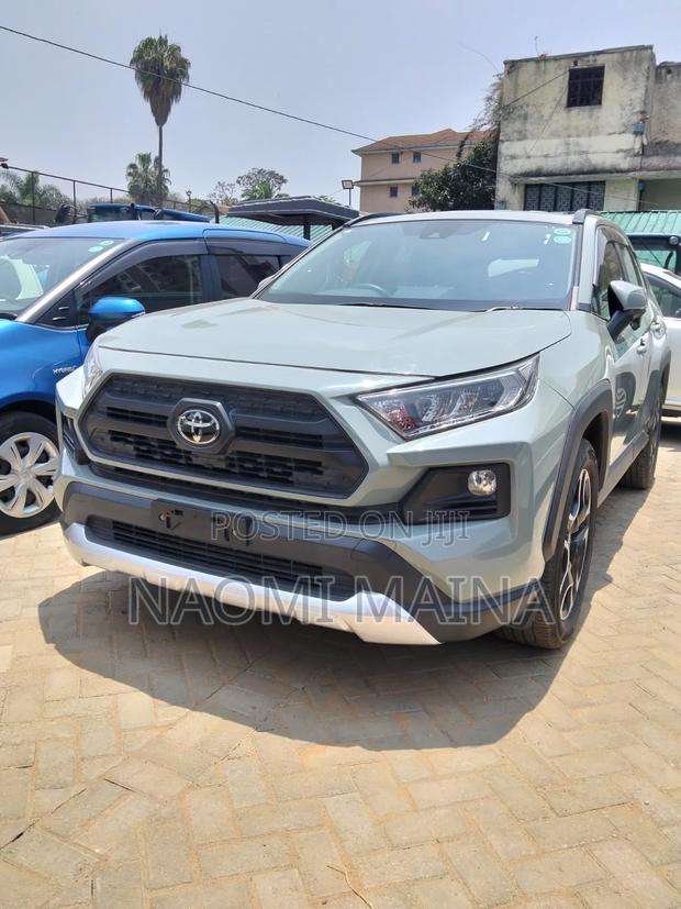Toyota RAV4 Adventure 2019
