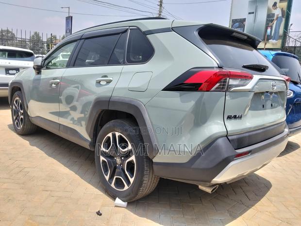 Toyota RAV4 Adventure 2019