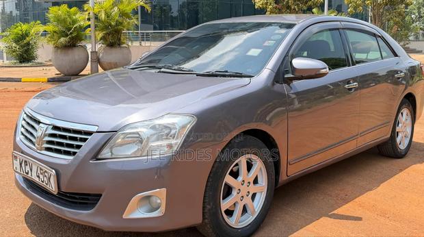 Toyota Premio 2014 Gray