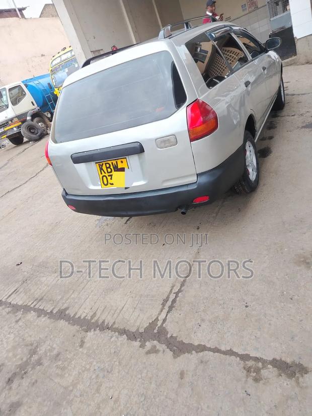 Nissan Advan 2005 Gray