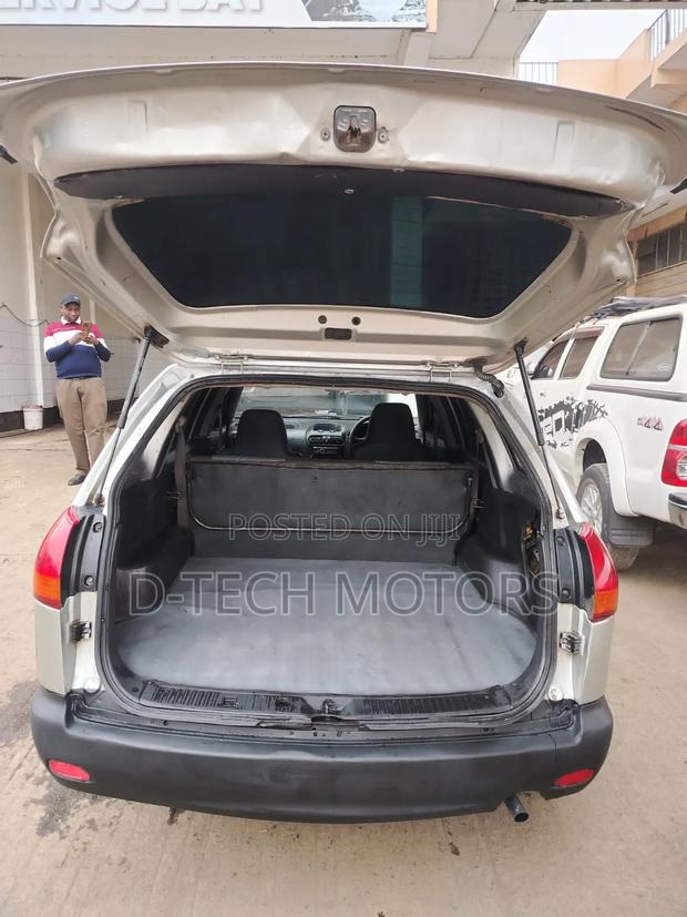 Nissan Advan 2005 Gray