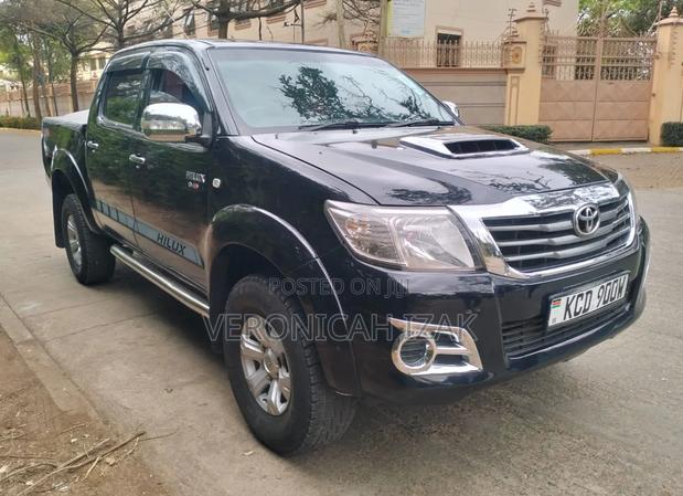 Toyota Hilux 2009 Black