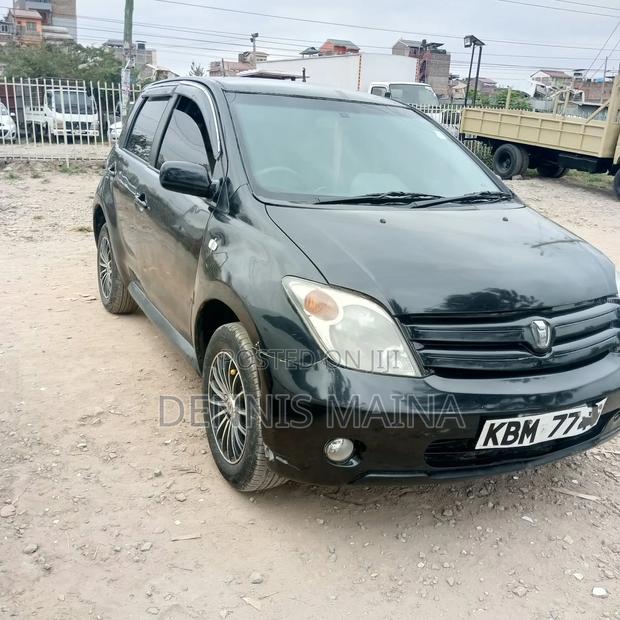 Toyota IST 2004 Black
