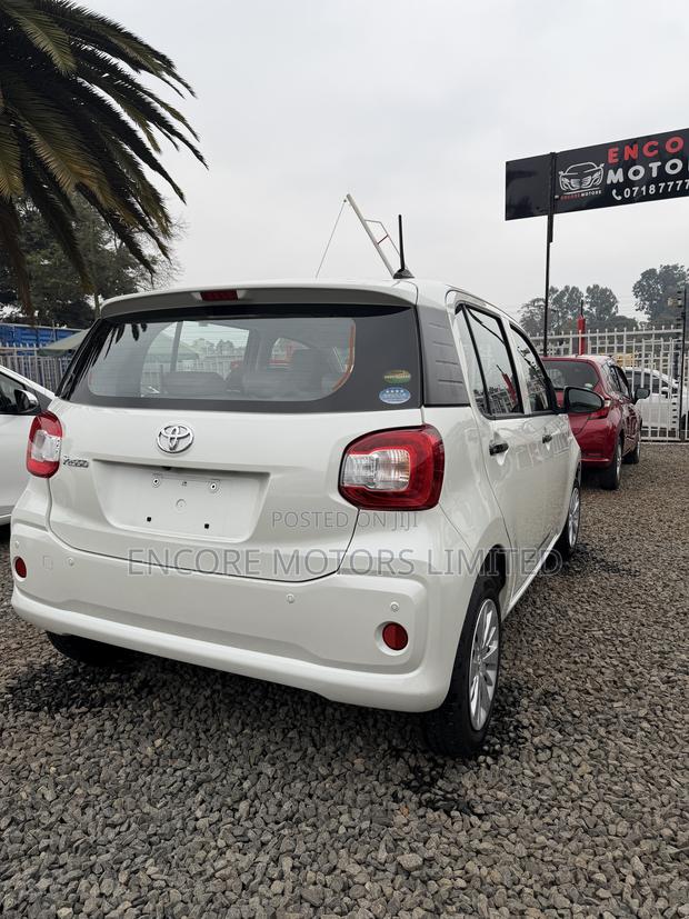 Toyota Passo 1.0 FWD 2019 White