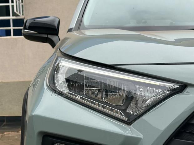 Toyota RAV4 2019 Green