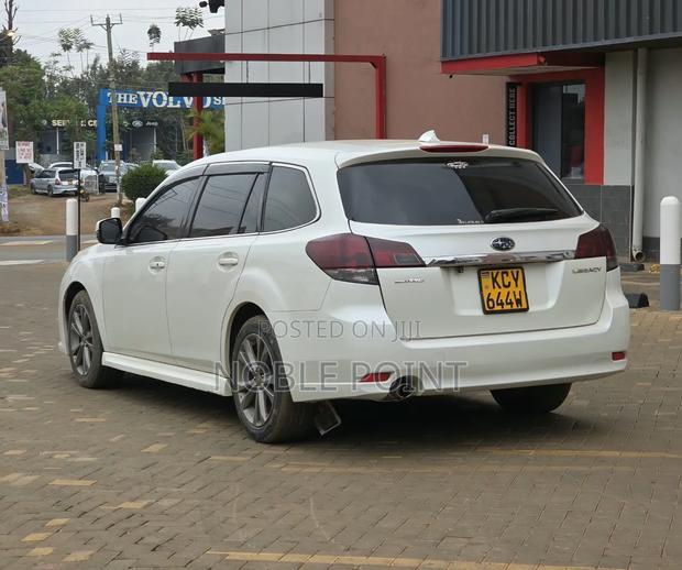 Subaru Legacy 2013 White