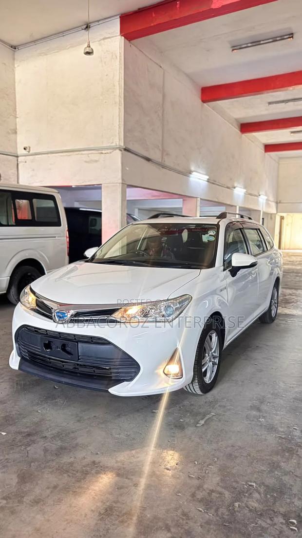 Toyota Corolla Fielder 2020 White