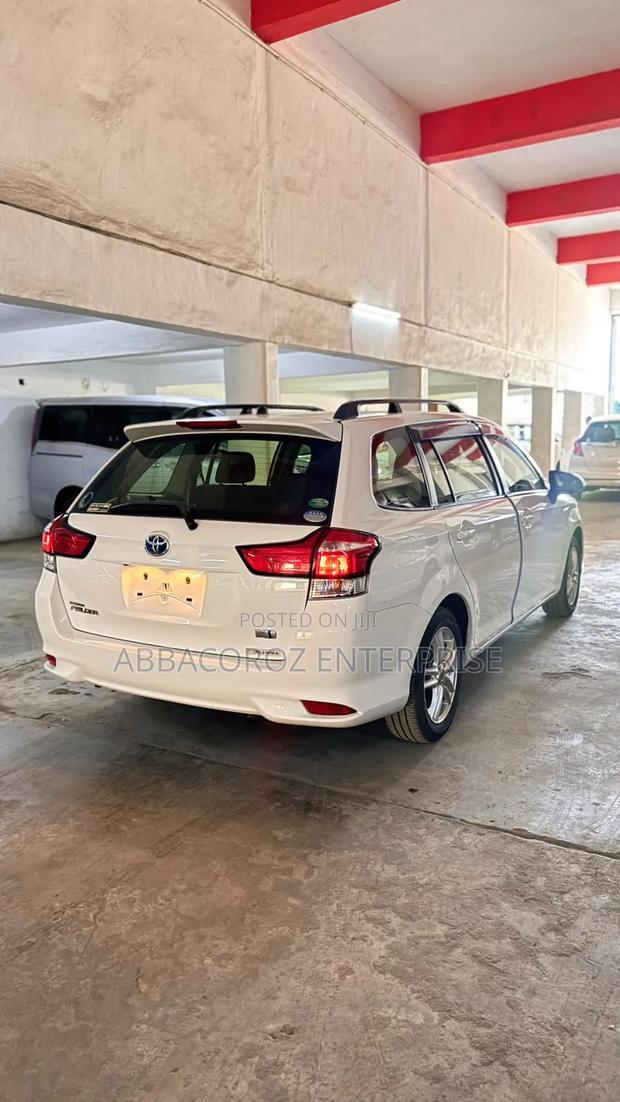 Toyota Corolla Fielder 2020 White