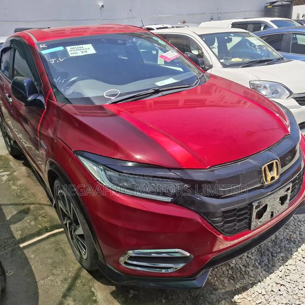 Honda Vezel 1.5 Hybrid 4WD 2019 Red
