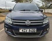 Volkswagen Tiguan 2014 Gray for sale