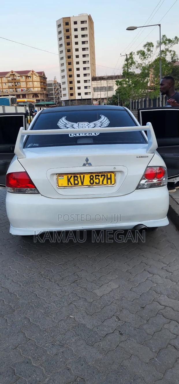 Mitsubishi Lancer 2005 White