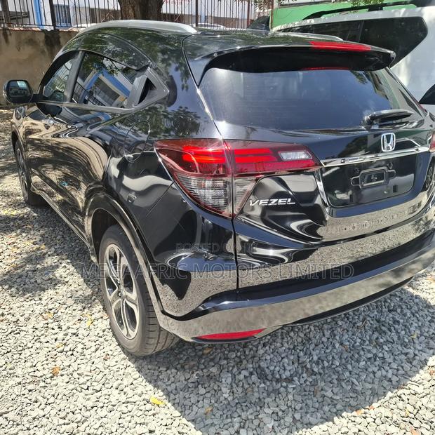 Honda Vezel 1.5 Hybrid 2WD 2019 Black