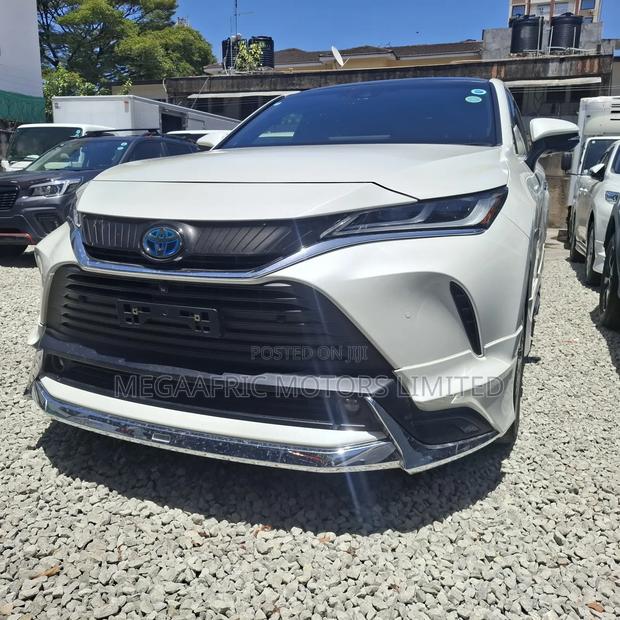 Toyota Harrier 2.5 Hybrid 2020 White
