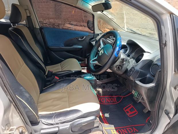 Honda Fit 2011 Silver