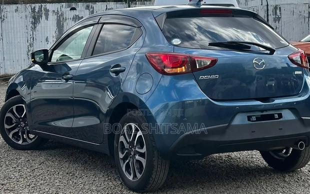 Mazda Demio 2019 Blue