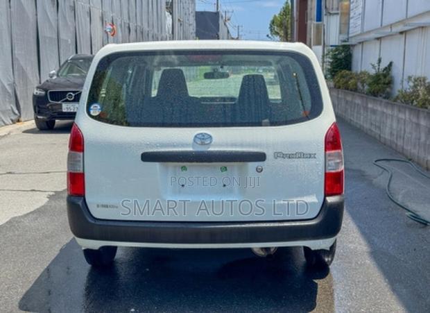 Toyota Probox 1.5 F 2WD 2021 Off white