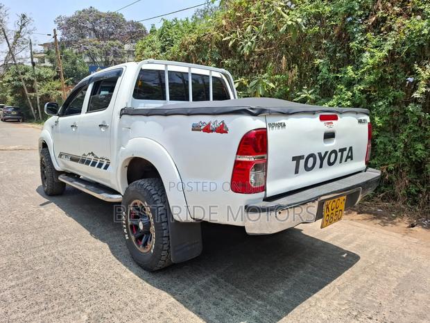 Toyota Hilux 3.0 D-4D Double Cab 2008 Pearl