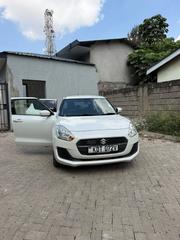 Suzuki Swift 2019 White for sale