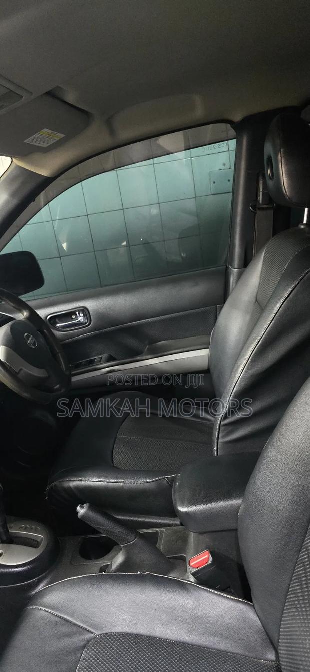 Nissan X-Trail 2011 Black