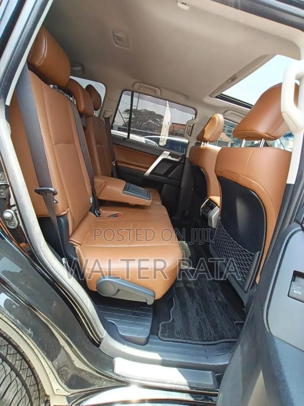 Toyota Land Cruiser Prado 2021 Black