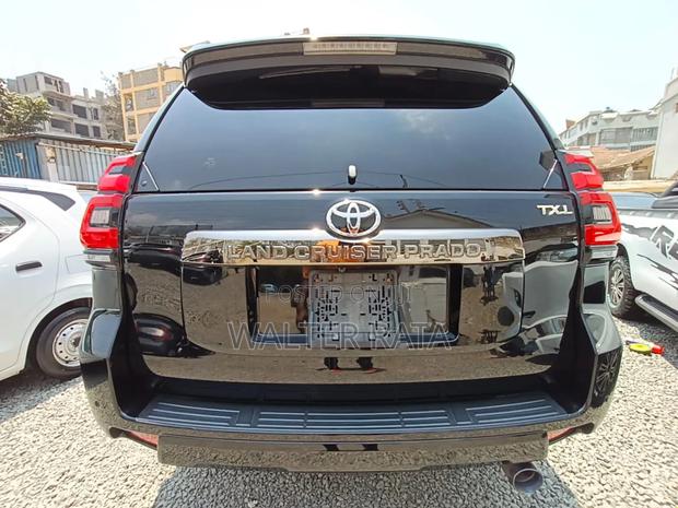 Toyota Land Cruiser Prado 2021 Black