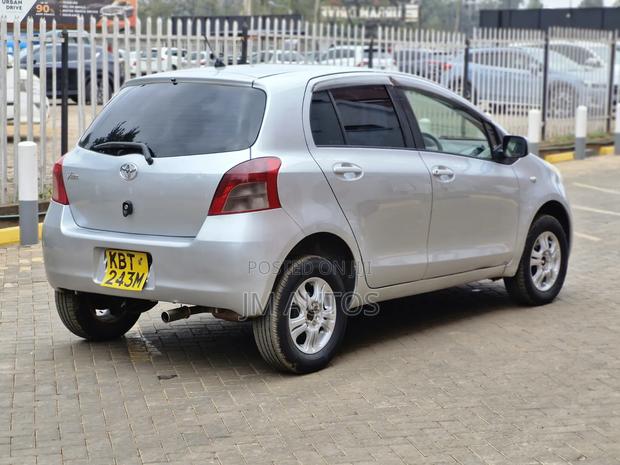 Toyota Vitz 1.3 AWD 3dr 2005 Silver