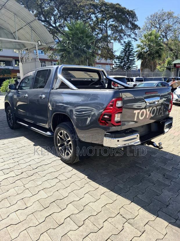 Toyota Hilux 2.8 Diesel 2020 Gray