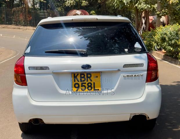 Subaru Legacy 2005 White