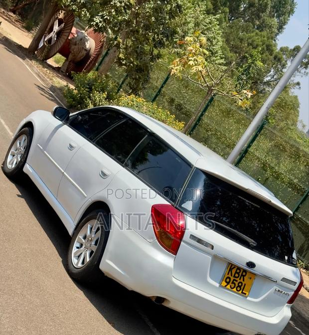 Subaru Legacy 2005 White