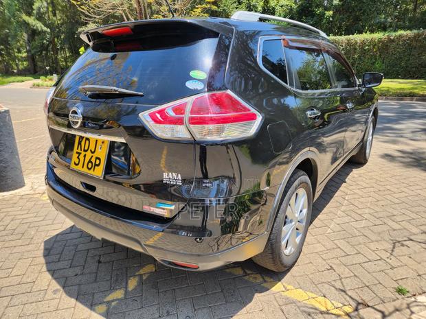 Nissan X-Trail 2.0 Petrol FWD 2015 Black