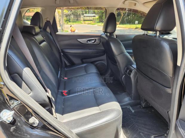 Nissan X-Trail 2.0 Petrol FWD 2015 Black