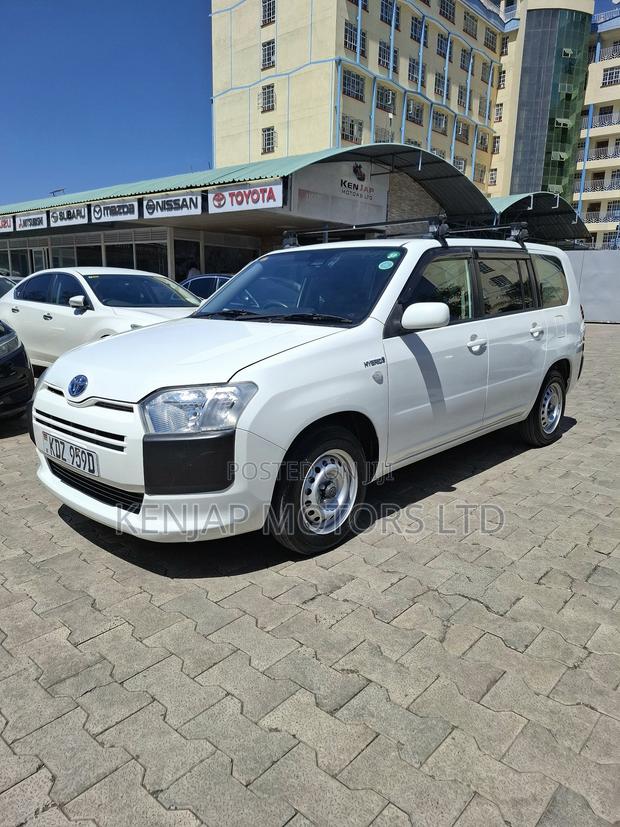 Toyota Succeed 2019 White