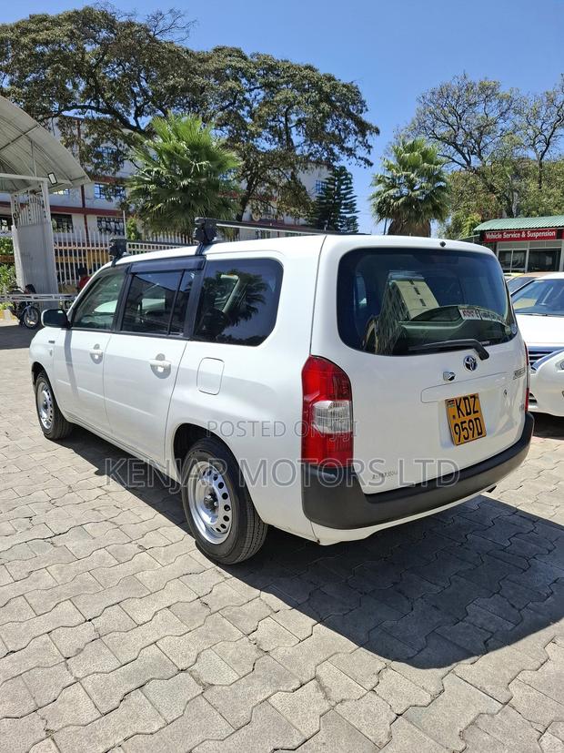 Toyota Succeed 2019 White