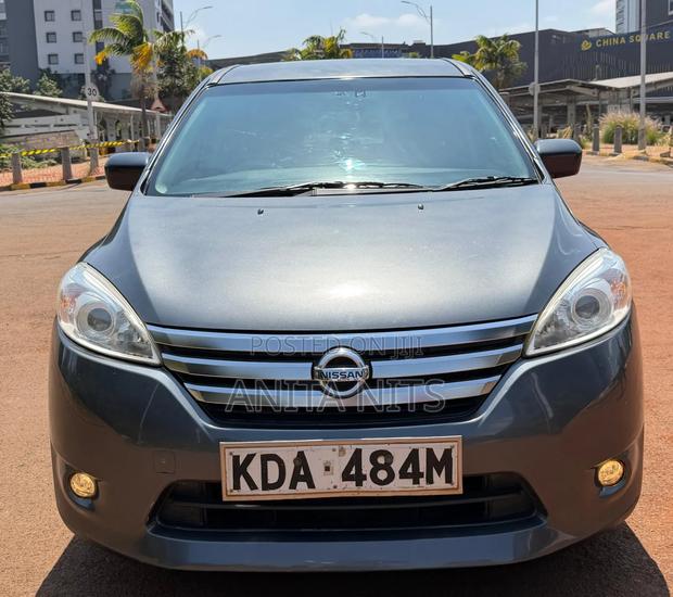 Nissan Lafesta 2013 Gray